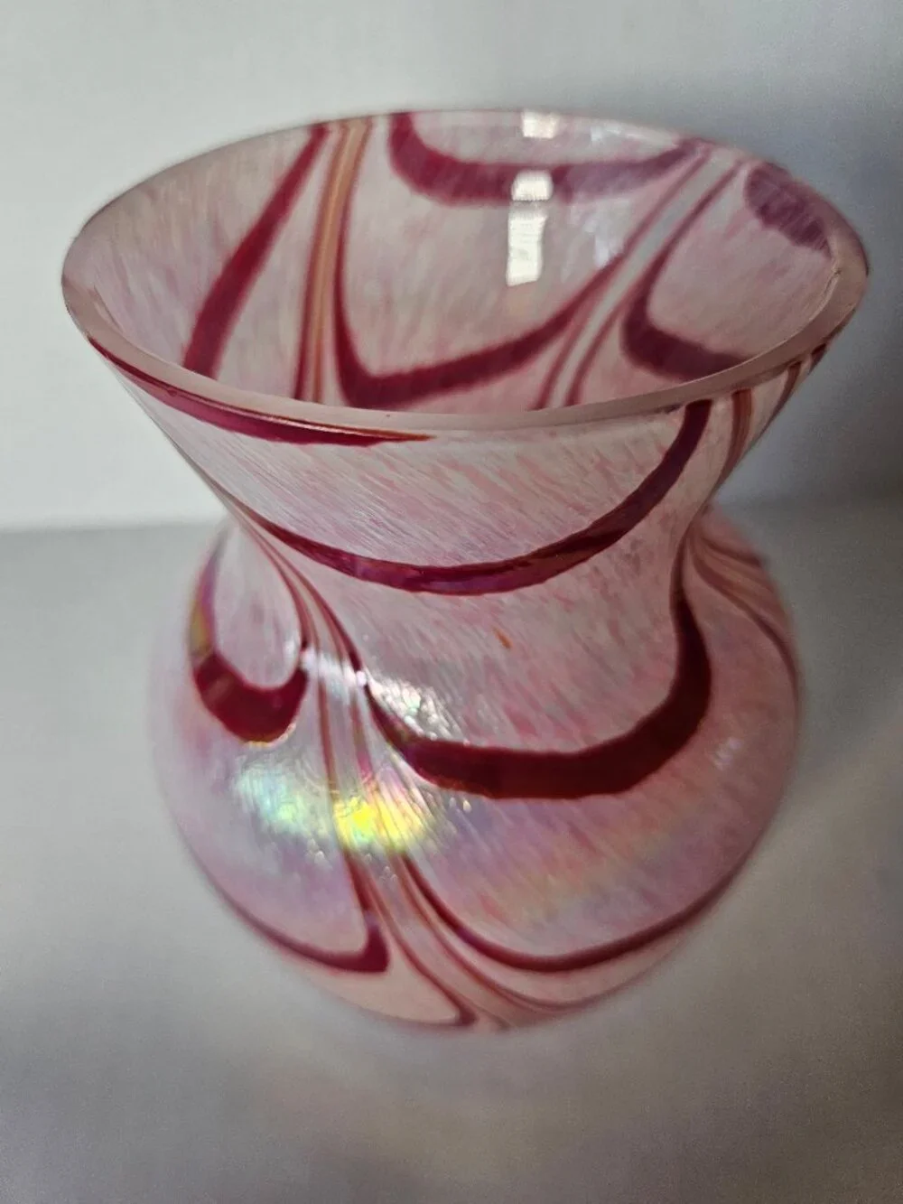 VTG Teleflora Pink Swirl Iridescent Art Glass Vase 5.5 